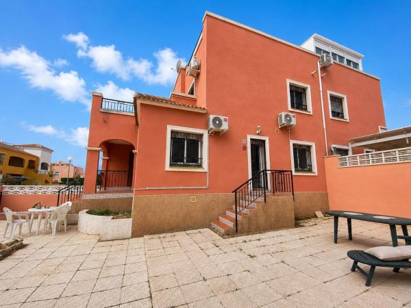 Chalet pareado en Clavellina, 26, Los Montesinos thumbnail 1