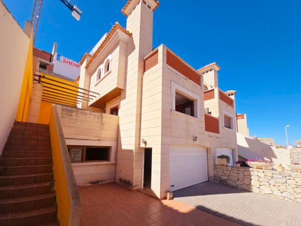 Chalet pareado en Calle Orihuela, Algorfa thumbnail 1