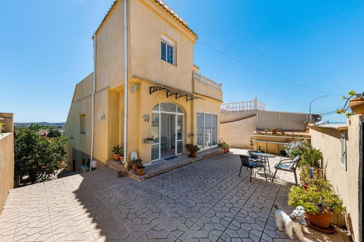 Properties for sale and rent in Spain photo 1