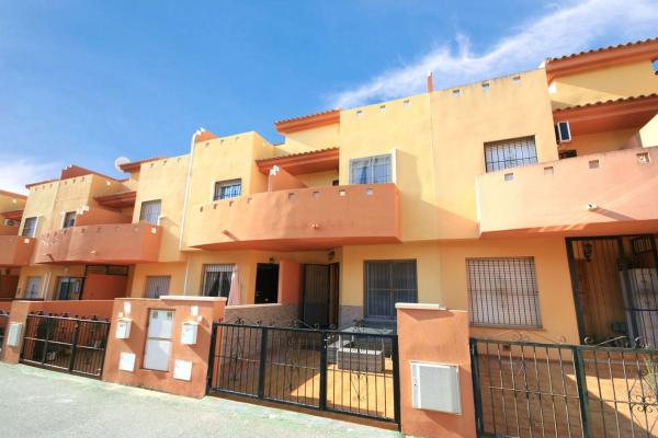 Chalet adosado en Calle Fuego, 7, Aguamarina, Orihuela thumbnail 2