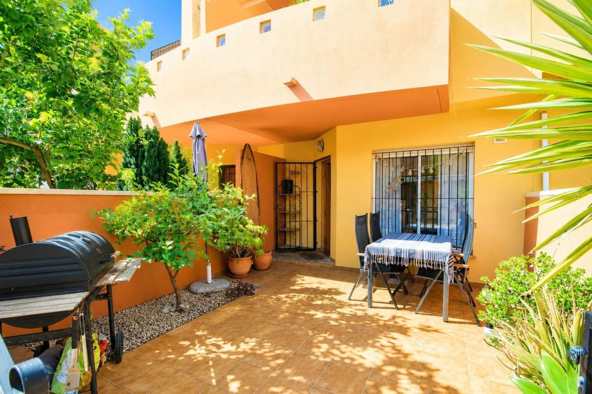 Sprzedaż szeregowego domku w Chalet adosado en Calle Fuego, 7, Aguamarina, Orihuela , Orihuela photo 4