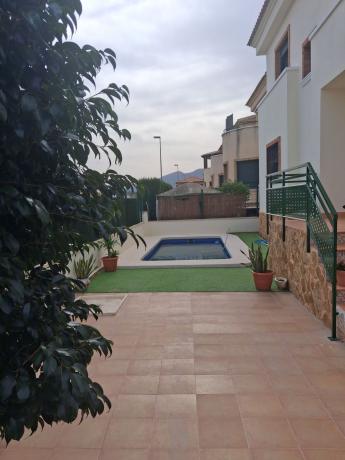 Chalet pareado en Calle Miguel de Cervantes, 4, Benferri photo 3