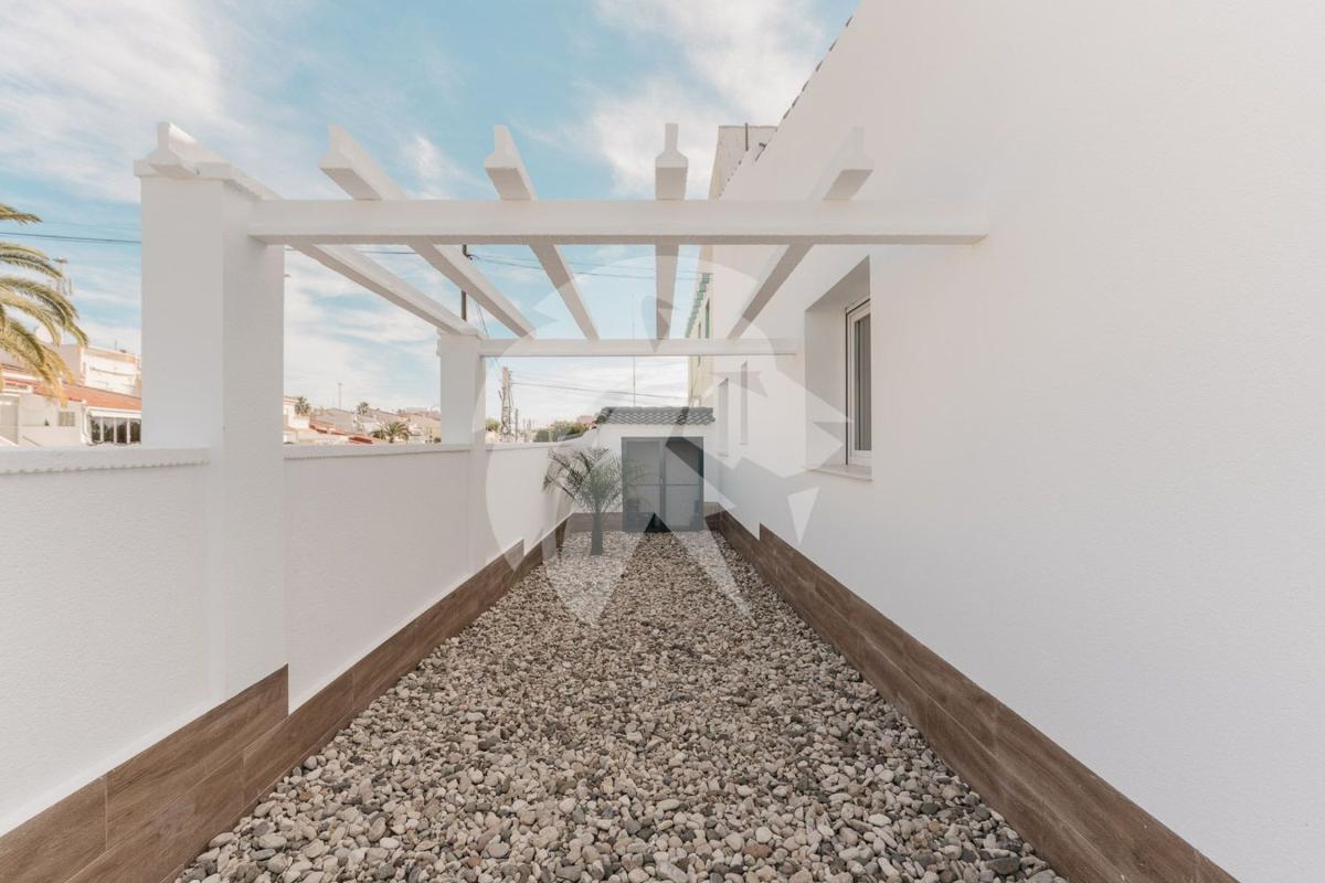 Sale of townhouse in Chalet adosado en Rojales Hills - Rosa Bungalows, Rojales , Rojales photo 2
