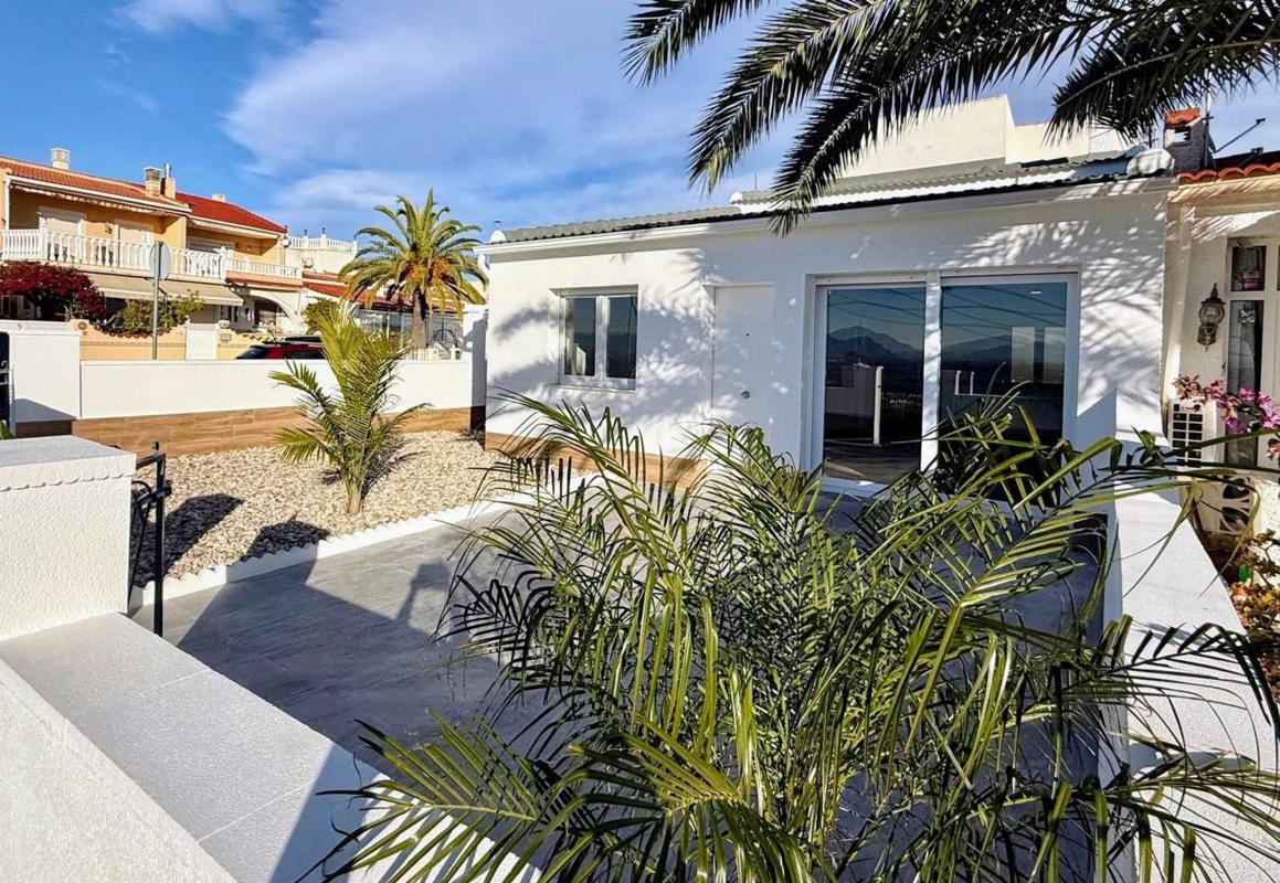 Properties for sale and rent in Spain photo 3