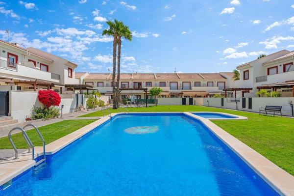 Casa o chalet independiente en Centro de la Ciudad Quesada, Rojales photo 1