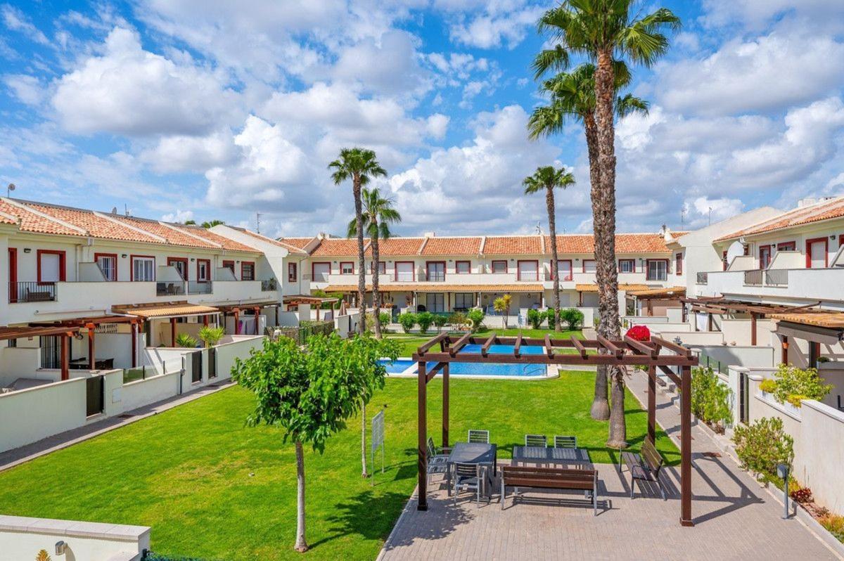 Properties for sale and rent in Spain photo 3
