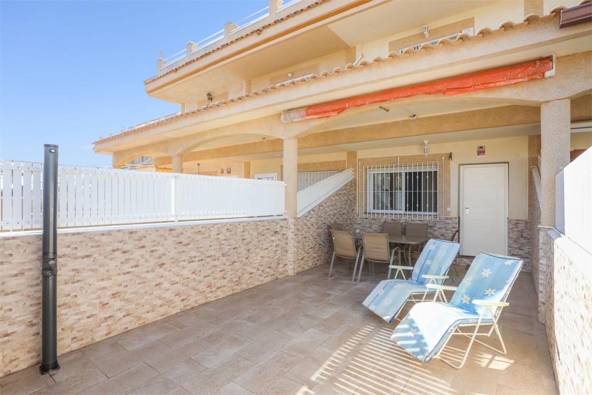 Venta de chalet adosado en Chalet adosado en Avenida del Mare Nostrum, Torre de la Horadada, Pilar de la Horadada , Pilar de la Horadada photo 2