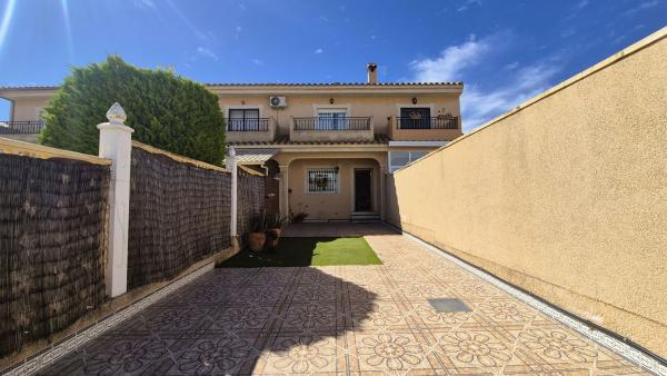 Chalet adosado en Calle Remo, 65, Pueblo Latino, Pilar de la Horadada photo 1