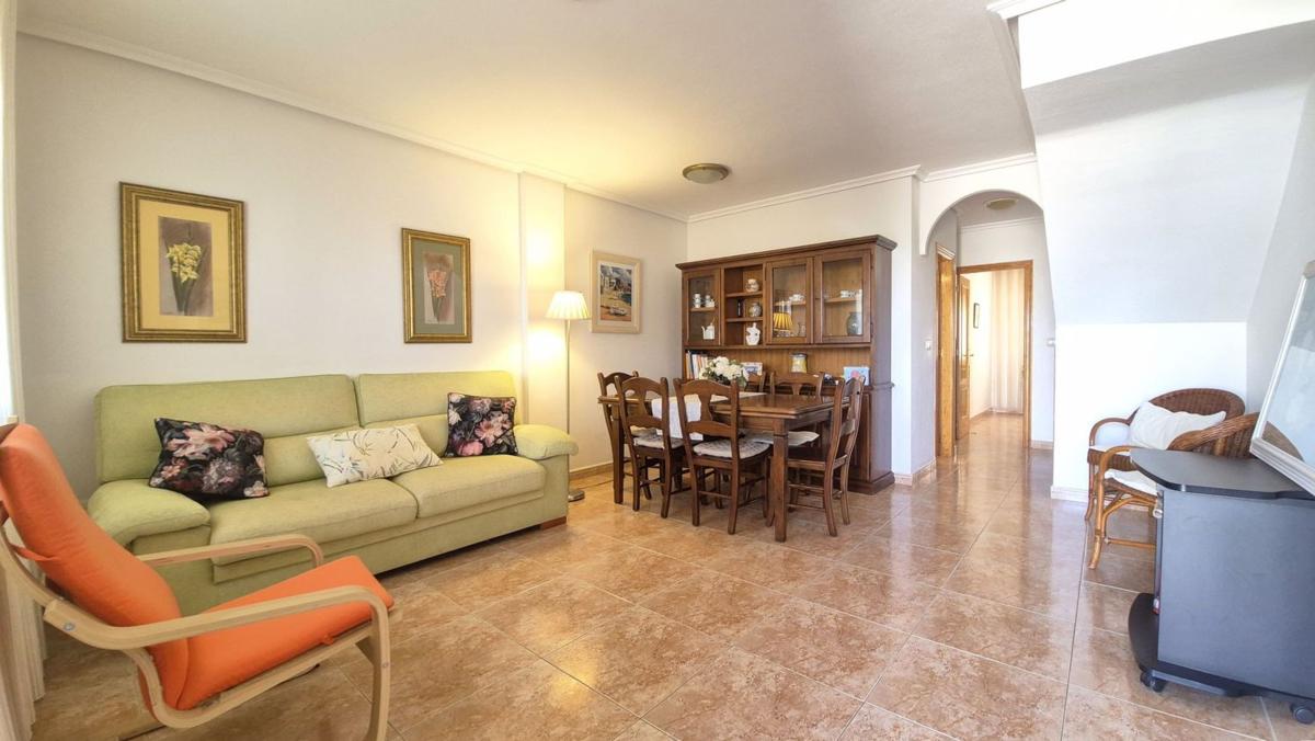Venta de chalet adosado en Chalet adosado en Calle Remo, 65, Pueblo Latino, Pilar de la Horadada , Pilar de la Horadada photo 3