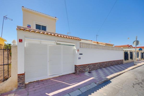 Частный шале на продаже в  Casa o chalet en Avenida de Europa, 106, San Fulgencio, Сан-Фульхенсио photo 3
