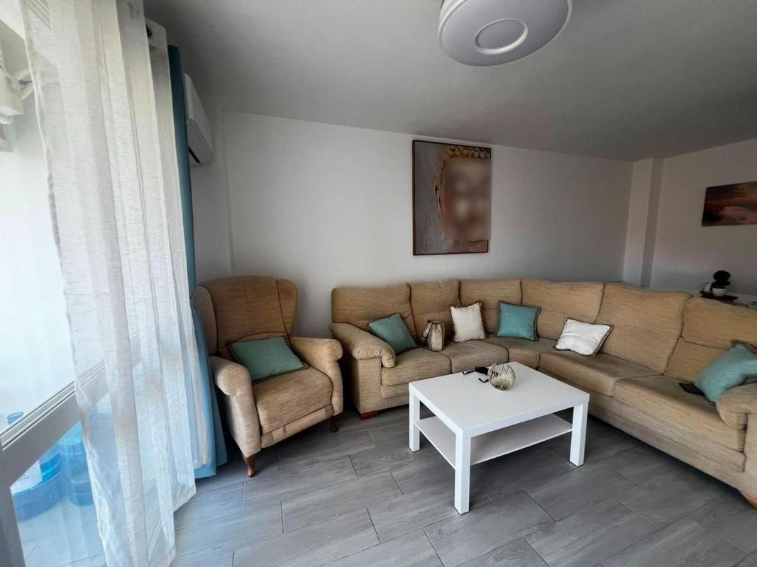 Venta de piso en Piso en Calle Romería del Rocío, Centro Ciudad, Fuengirola, Fuengirola
photo 3