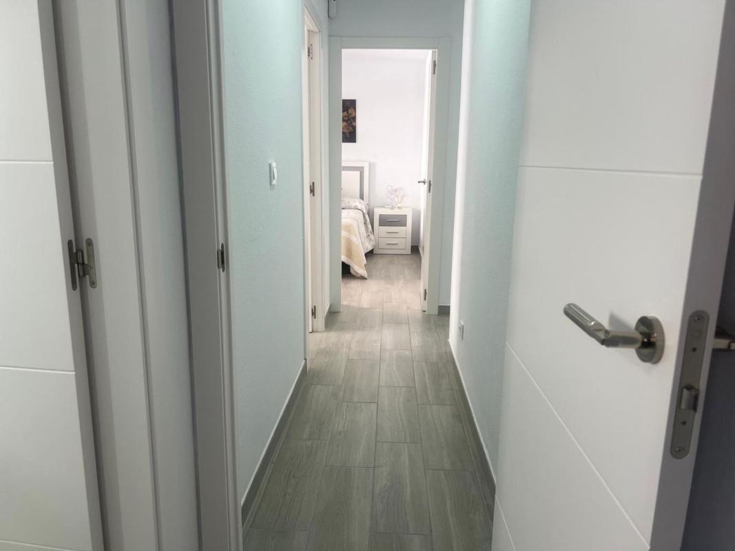 Venta de piso en Piso en Calle Romería del Rocío, Centro Ciudad, Fuengirola, Fuengirola
photo 5