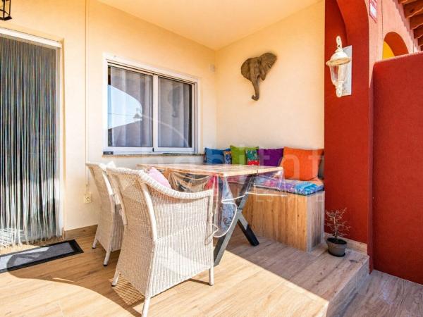 Chalet adosado en Calle Javier Vilató, 20, Los Montesinos thumbnail 2