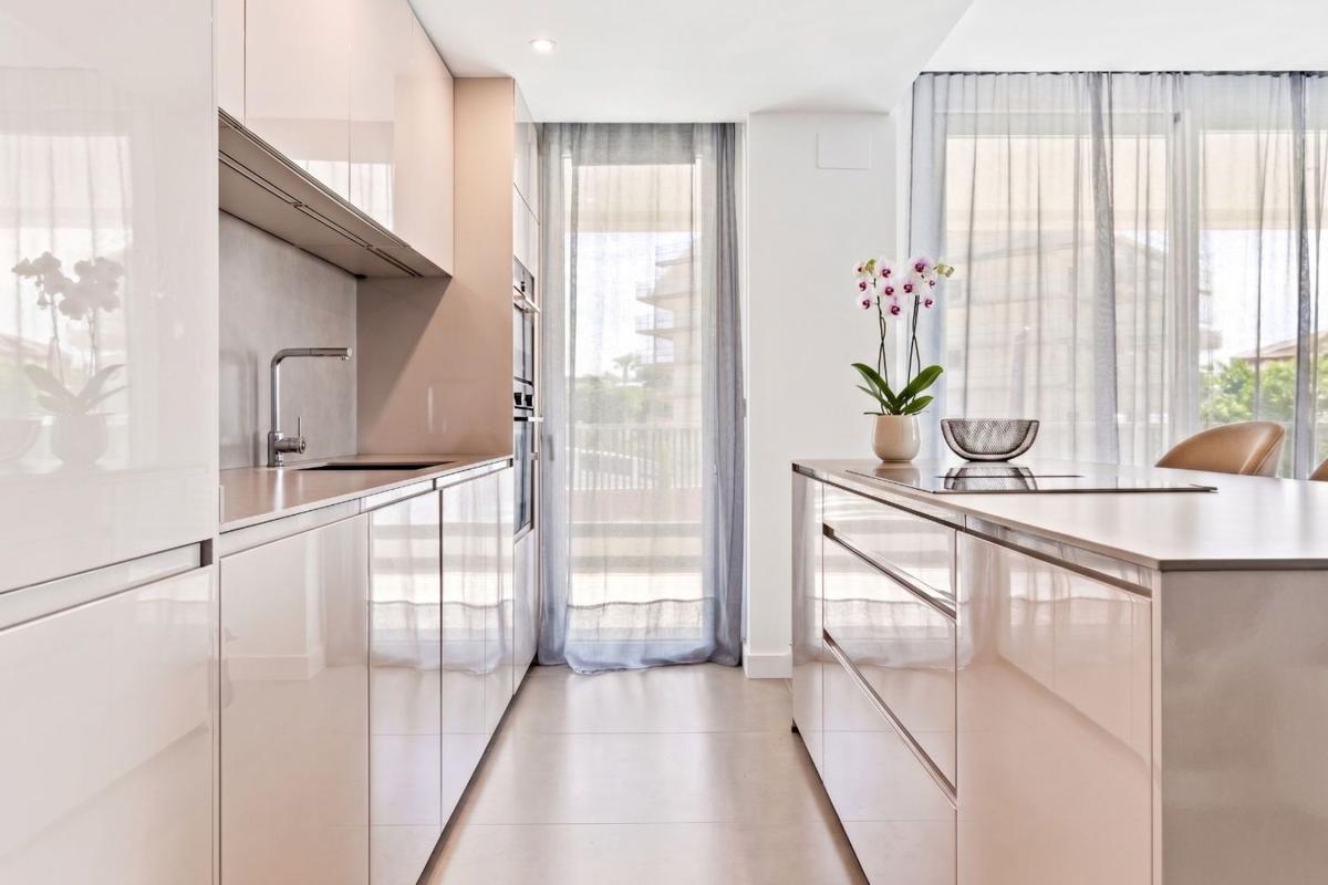 Продажа квартиры на Piso en Calle Eva, 4, El Higuerón, Fuengirola, Фуэнхирола
 photo 5