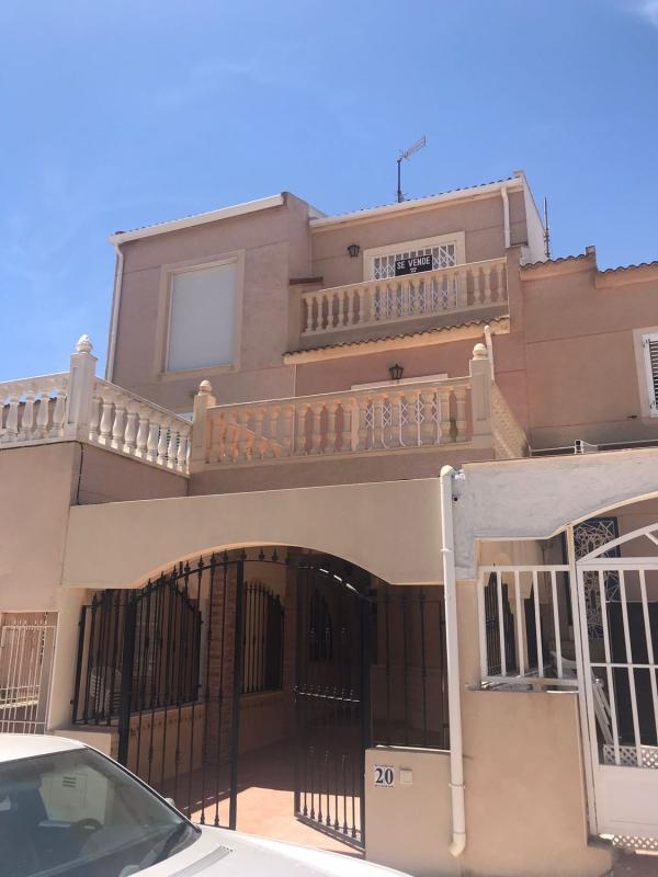 Venta de chalet adosado en Chalet adosado en Avenida De Francia, 20 BungalowSevilla, Mil Palmeras, Pilar de la Horadada , Pilar de la Horadada photo 1