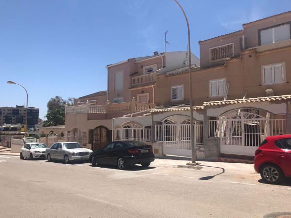 Chalet adosado en Avenida De Francia, 20 BungalowSevilla, Mil Palmeras, Pilar de la Horadada photo 3