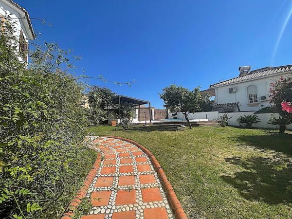 Casa o chalet independiente en El Romeral, 28, Camino Algarrobo - Las Arenas, Vélez-Malaga photo 2