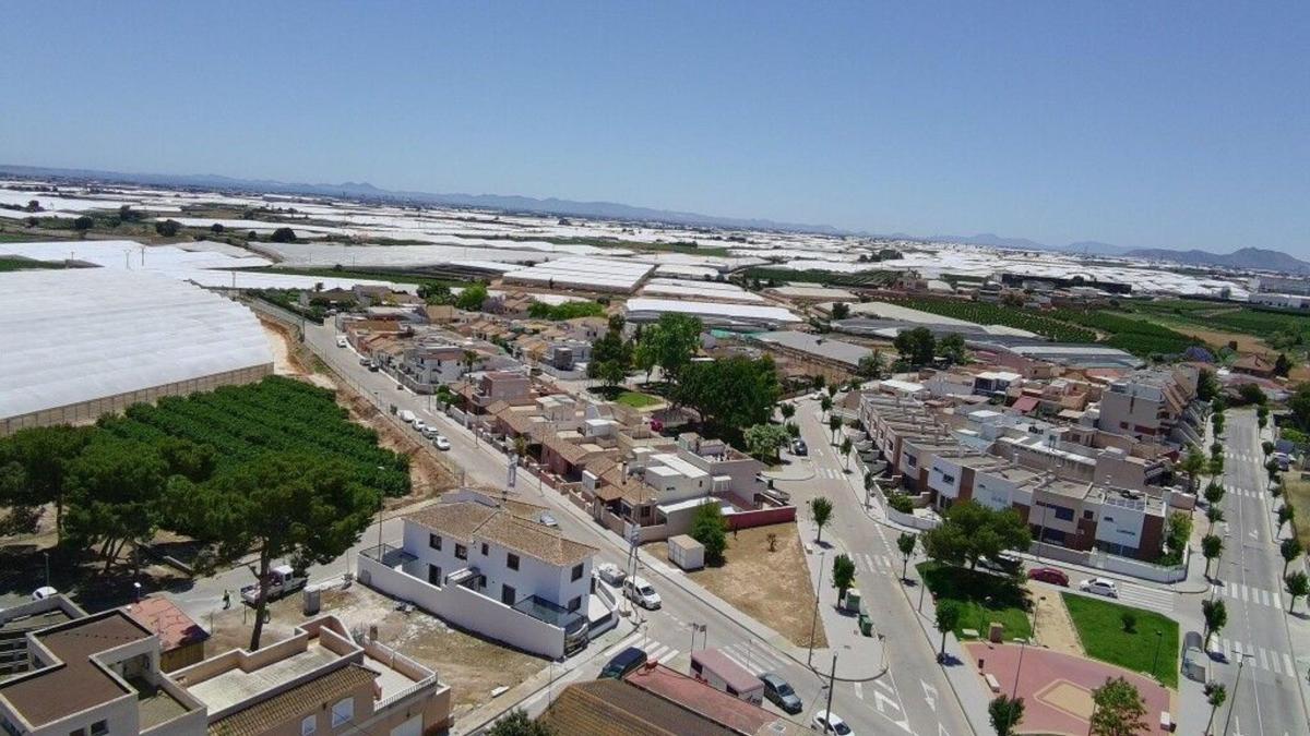 Venta de chalet adosado en  Chalet adosado en Zona Pueblo, Pilar de la Horadada , Pilar de la Horadada photo 3