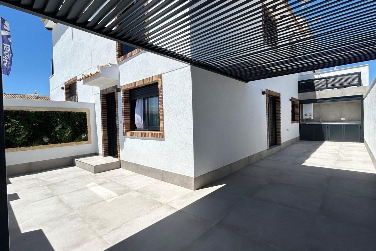 Venta de chalet adosado en  Chalet adosado en Zona Pueblo, Pilar de la Horadada , Pilar de la Horadada photo 5