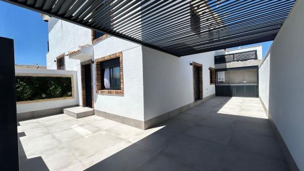 Chalet adosado en Calle Agricultores, 17, Zona Pueblo, Pilar de la Horadada photo 2