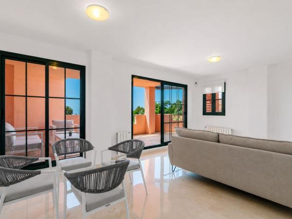 Venta de piso en Piso en Avenida de Cibeles, Marbella, 27, Miraflores, Marbella, Marbella
photo 1