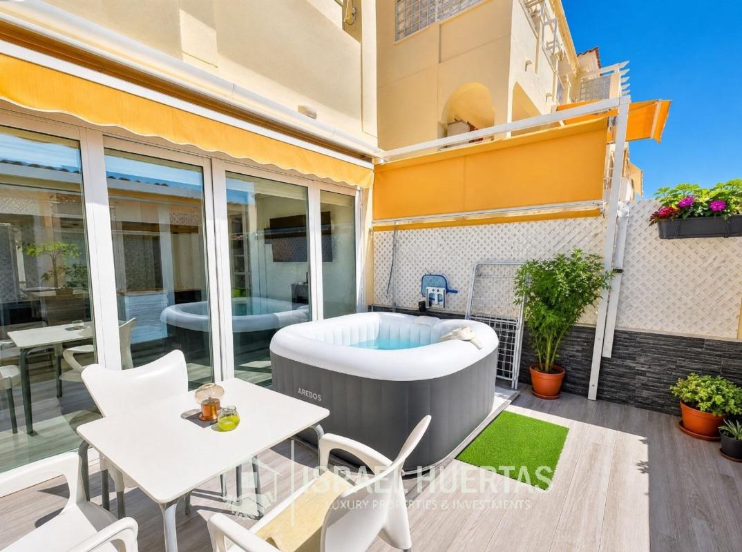 Sale of apartment in Piso en Ancla, 30, Zona Centro Comercial Torrequebrada, Benalmádena, Benalmádena
photo 1