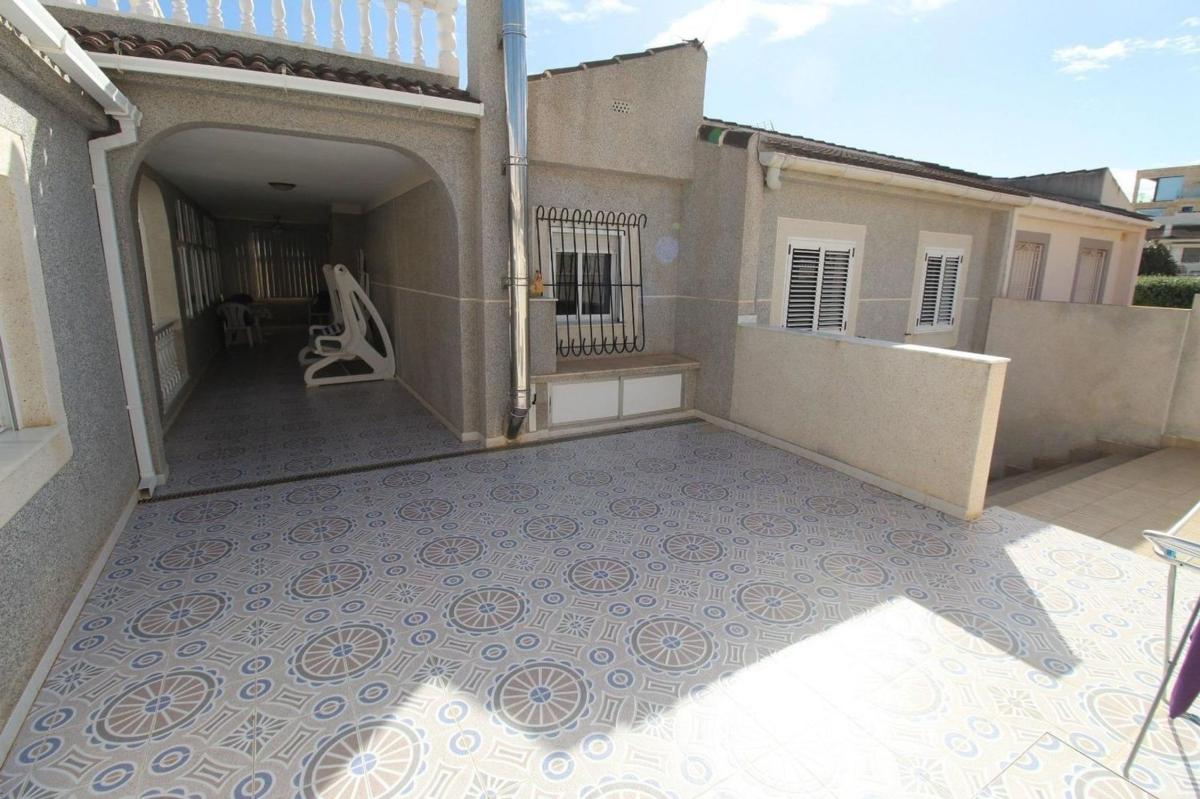 Properties for sale and rent in Spain photo 3