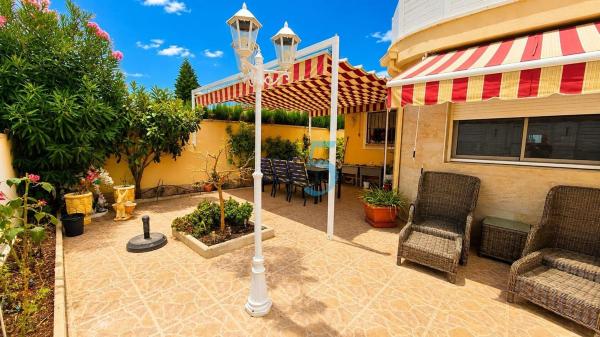 Casa o chalet independiente en La Siesta - El Salado - Torreta, Torrevieja thumbnail 2