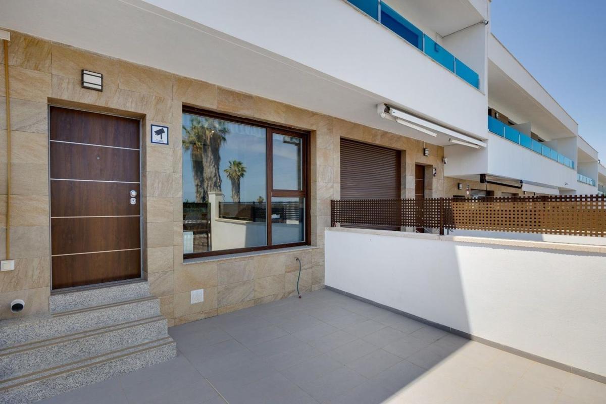Sprzedaż szeregowego domku w Chalet adosado en Los Balcones - Los Altos del Edén, Torrevieja , Torrevieja photo 2