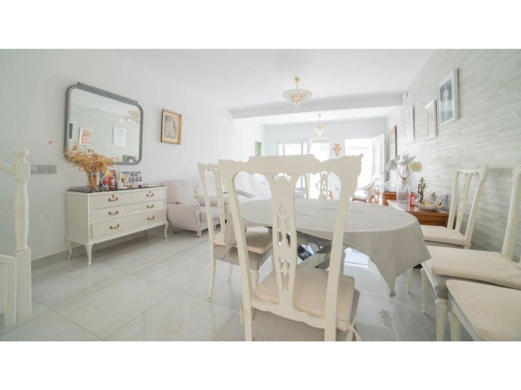 Venta de chalet adosado en Chalet adosado en Calle Gandhi, 23, Zona los Frutales, Torrevieja , Torrevieja photo 5