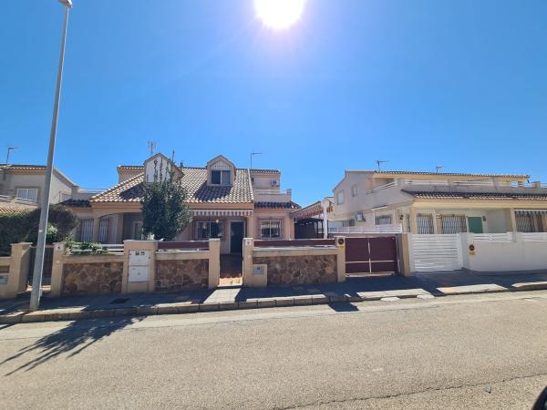 Chalet adosado en CL Mar Del Norte, 11, Torre de la Horadada, Pilar de la Horadada photo 1