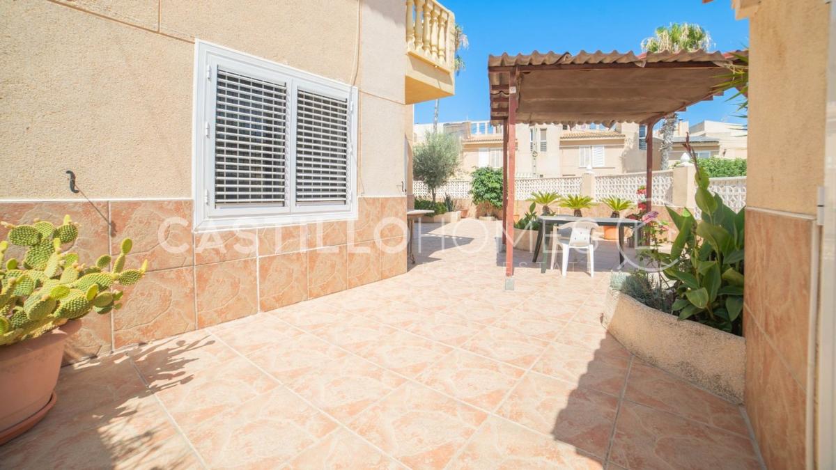 Продажа отдельного шале в  Casa o chalet en Zona los Frutales, Torrevieja, Торревьеха photo 5