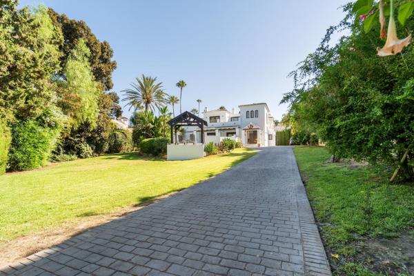 Casa o chalet independiente en El Rosario-Ricmar, Marbella photo 1