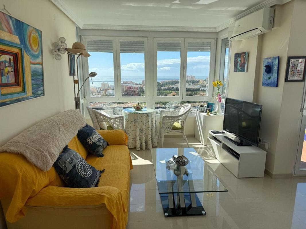 Sale of apartment in Piso en Calle Obispo Herrera Oria, 10, Arroyo de la Miel, Benalmádena, Benalmádena
photo 1