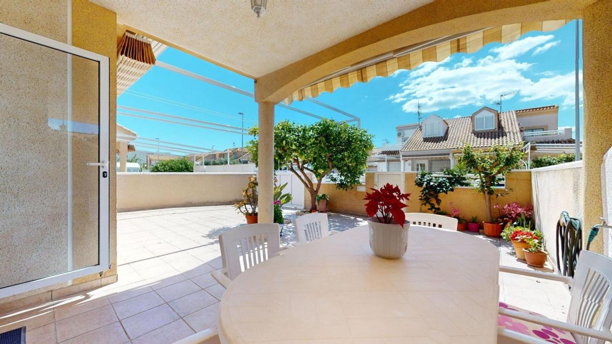 Продажа таунхауса в Chalet adosado en Calle Mar Arábigo, Torre de la Horadada, Pilar de la Horadada , Пилар де ла Орадада photo 4