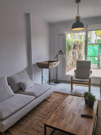 Venta de piso en Piso en Calle José Gómez Díaz, Rodeo Alto-Guadaiza-La Campana, Marbella, Marbella
 photo 4