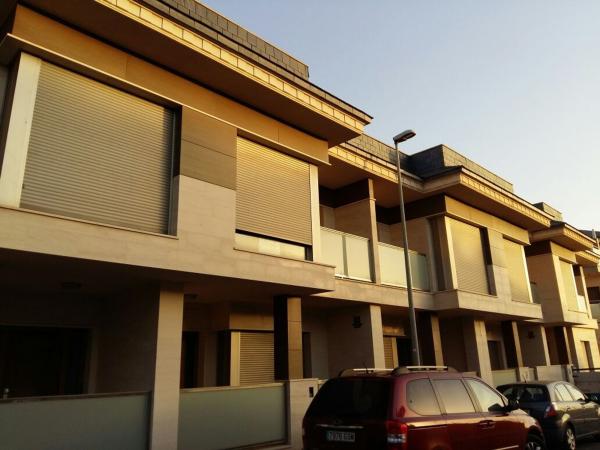 Chalet adosado en Calle Granada, 13, Zona Pueblo, Pilar de la Horadada photo 1