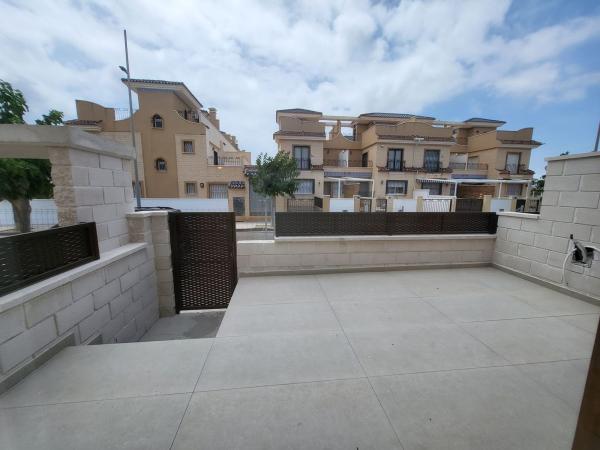 Chalet adosado en Avenida del Mare Nostrum s/n, Torre de la Horadada, Pilar de la Horadada thumbnail 1