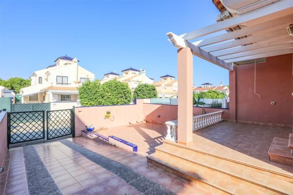 Chalet adosado en Calle Rio Duero, Mil Palmeras, Pilar de la Horadada photo 4