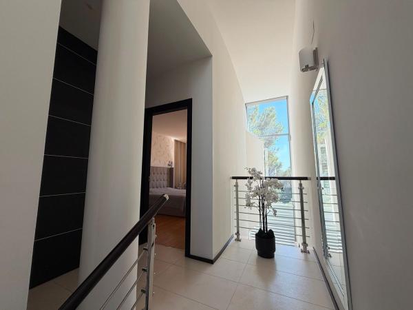 Chalet adosado en Calle Verdi, 38, Sierra Blanca, Marbella thumbnail 3