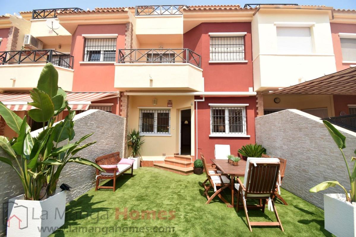 Продажа таунхауса в Chalet adosado en Avenida del Mare Nostrum, 103, El Mojón, Pilar de la Horadada , Пилар де ла Орадада photo 1