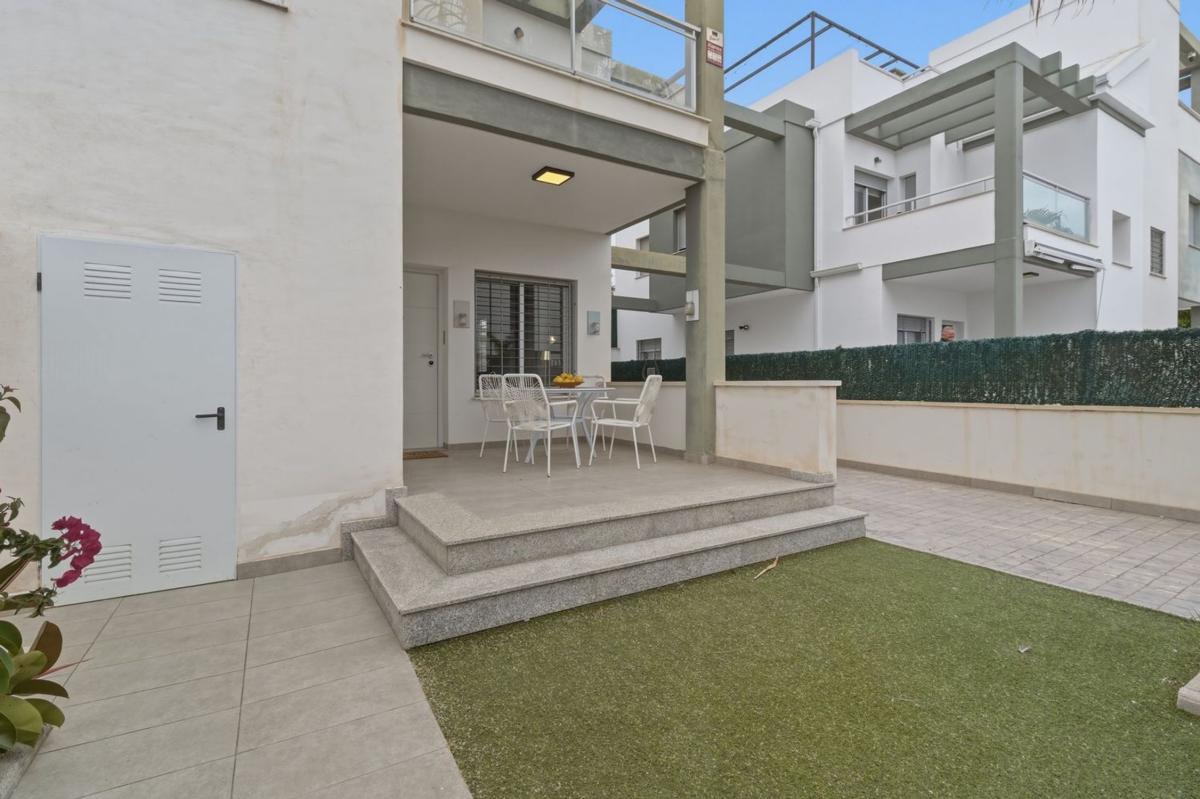 Venta de chalet adosado en  Chalet adosado en Calle Chismosas Cl 2, 1 a, La Chismosa, Orihuela , Orihuela photo 4