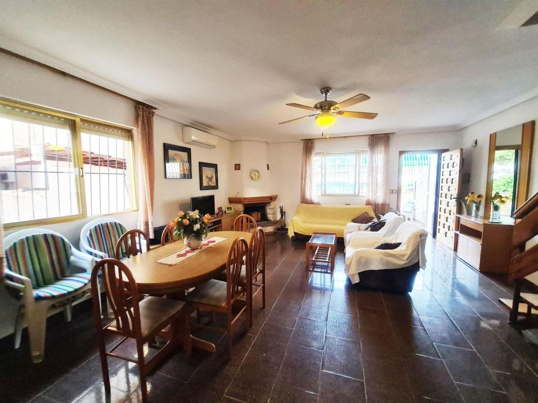 Продажа таунхауса в Chalet adosado en Calle Virgen del Pilar, Torre de la Horadada, Pilar de la Horadada , Пилар де ла Орадада photo 3