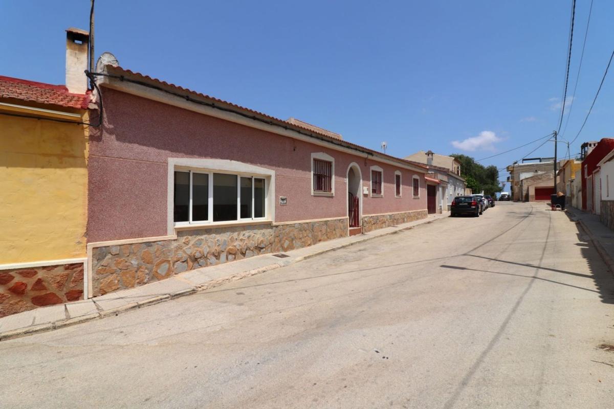 Propiedades en venta y alquiler en España photo 2