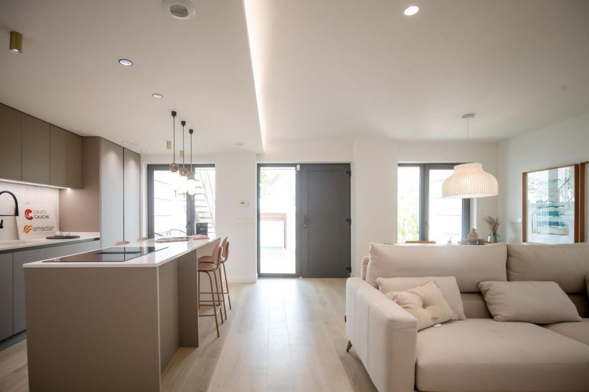 Продажа таунхауса в Chalet adosado en Avenida Monte de lo, Zona Pueblo, Pilar de la Horadada , Пилар де ла Орадада photo 3