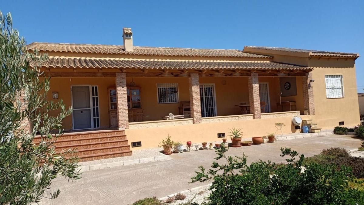 Propiedades en venta y alquiler en España photo 2