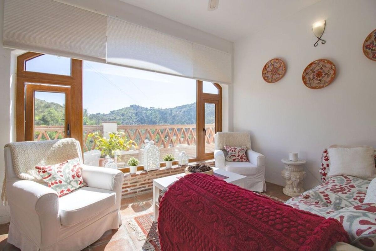 Продажа загородного участка в Finca rústica en romo cuevas, Comares , Комарес photo 2