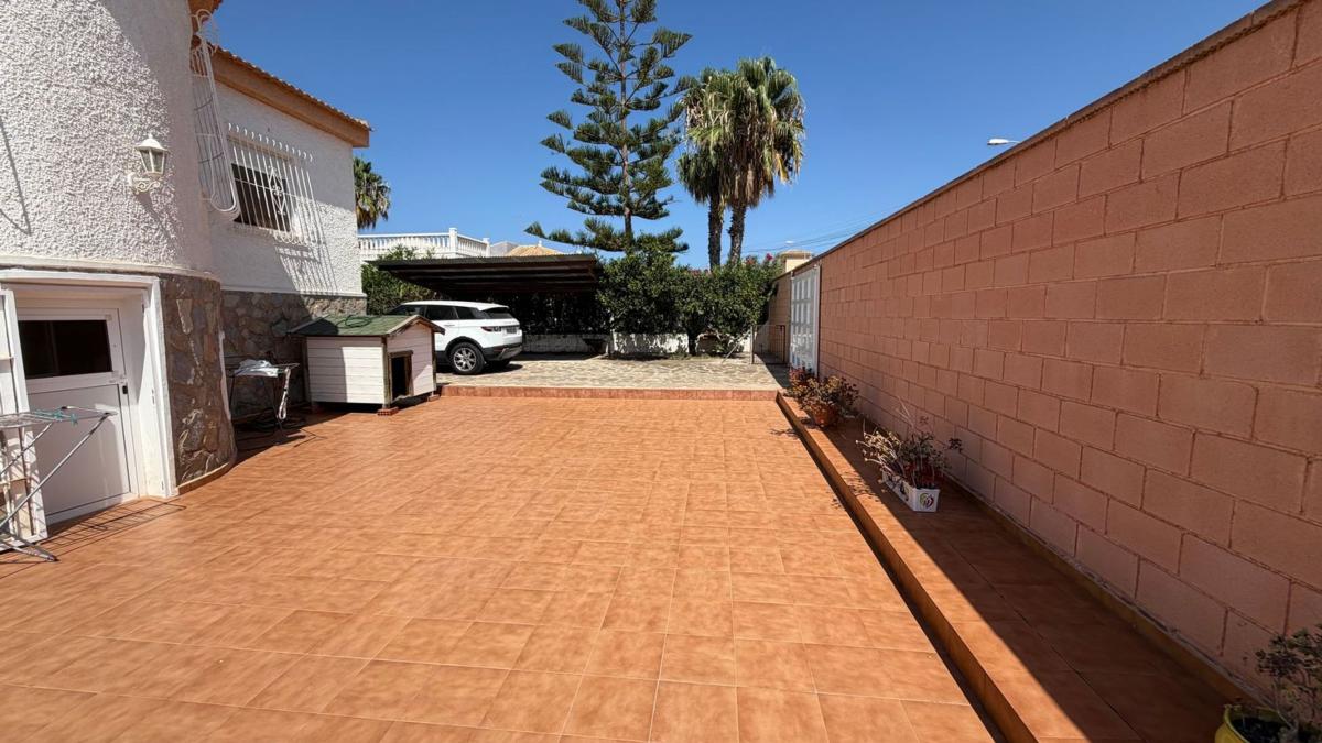 Propiedades en venta y alquiler en España photo 4