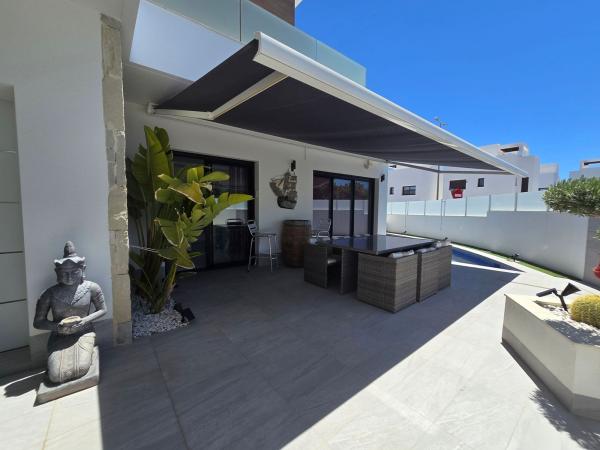 Casa o chalet independiente en Los Montesinos thumbnail 1