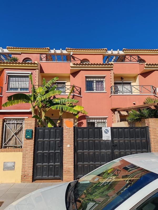 Propiedades en venta y alquiler en España photo 1